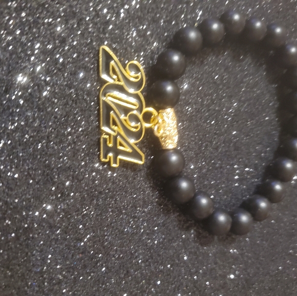 2024 BRACELET FOR THAT SPECIAL GRADUATE. - Picture 10 of 12